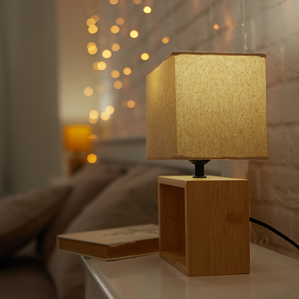 Настольная лампа Uniel UML-B401 E27 LIGHT GREY/WOOD